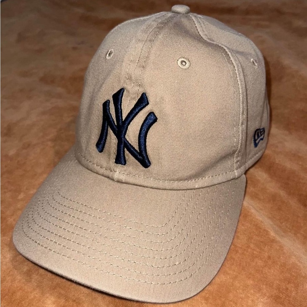 New York Yankees baseball hat